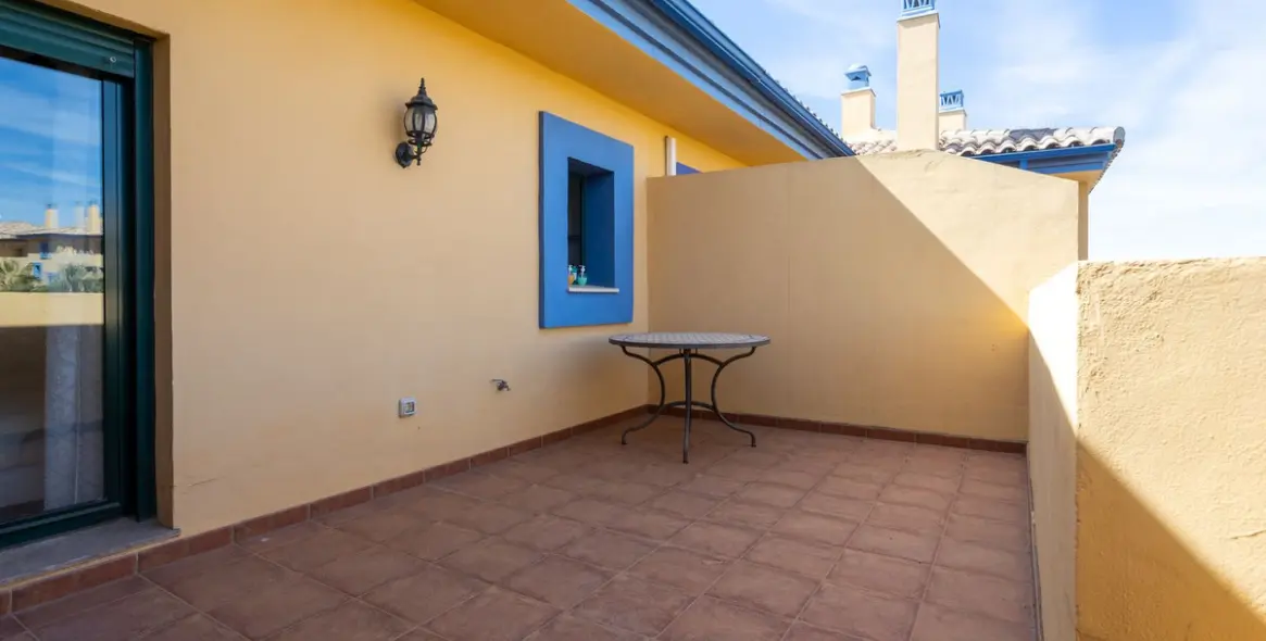 Sale of penthouse in San Pedro de Alcántara 28