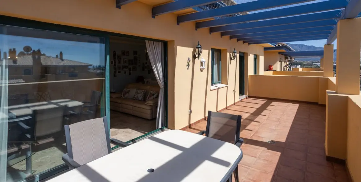 Sale of penthouse in San Pedro de Alcántara 30