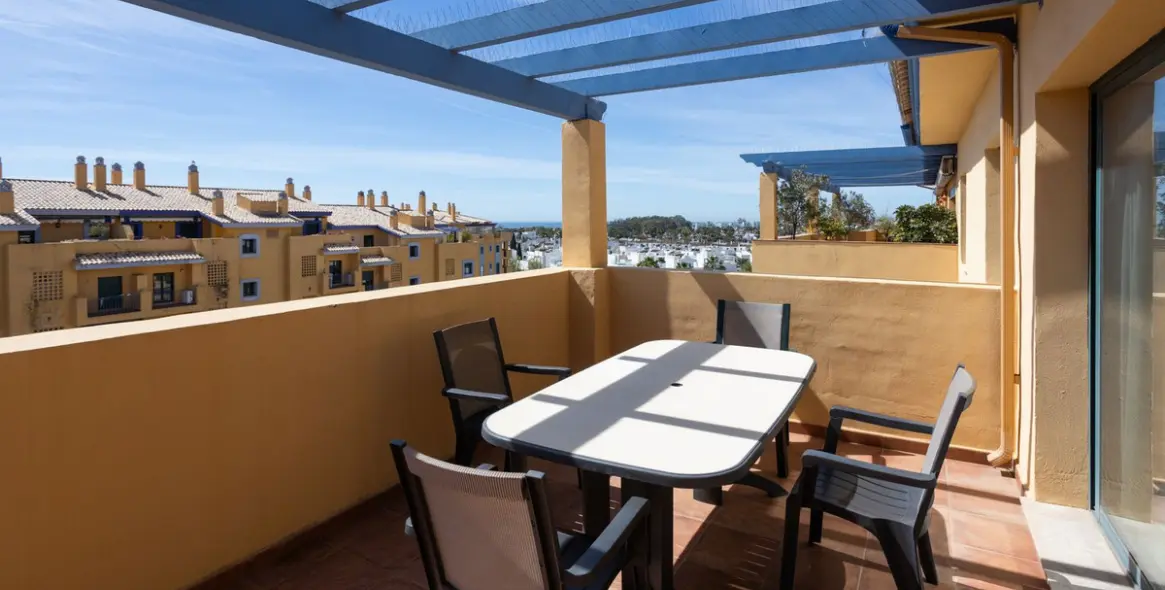 Sale of penthouse in San Pedro de Alcántara 34