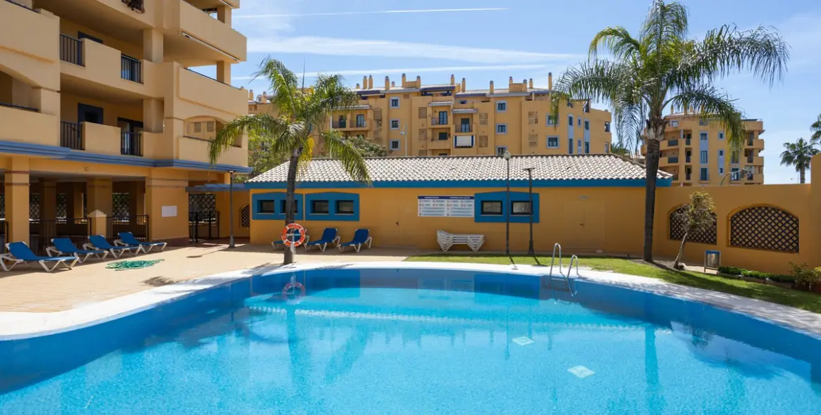 Sale of penthouse in San Pedro de Alcántara 37