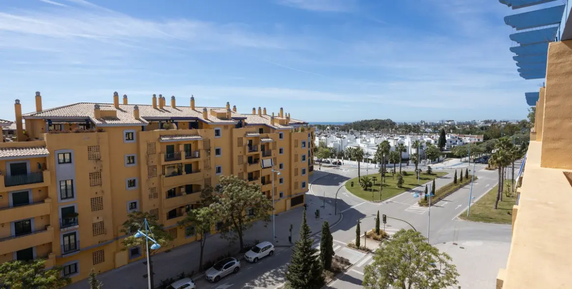 Sale of penthouse in San Pedro de Alcántara 46
