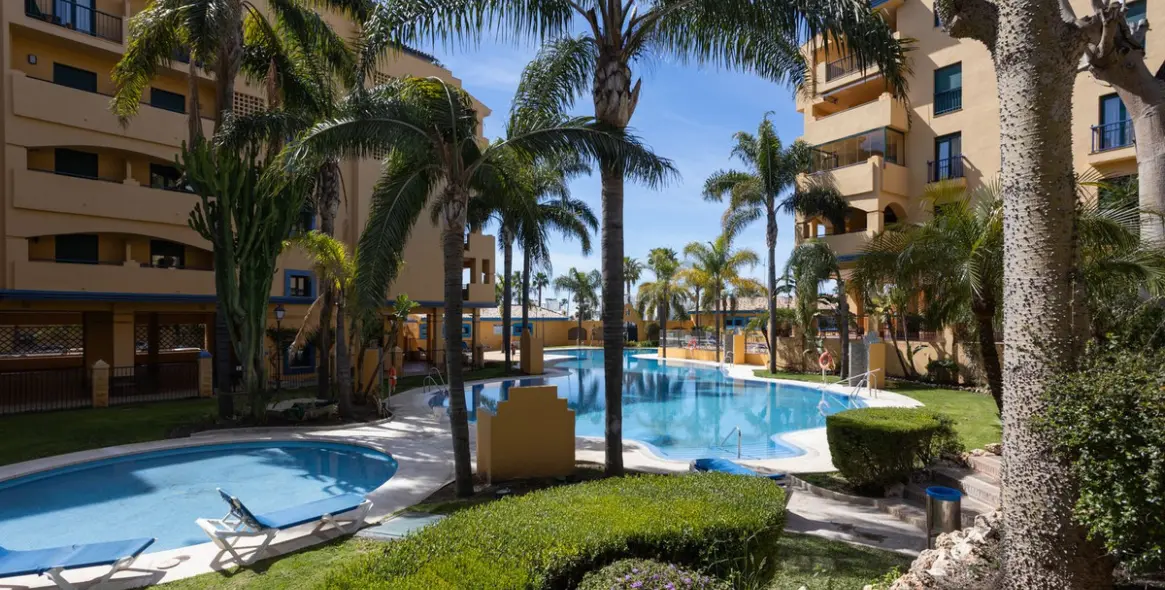 Sale of penthouse in San Pedro de Alcántara 52