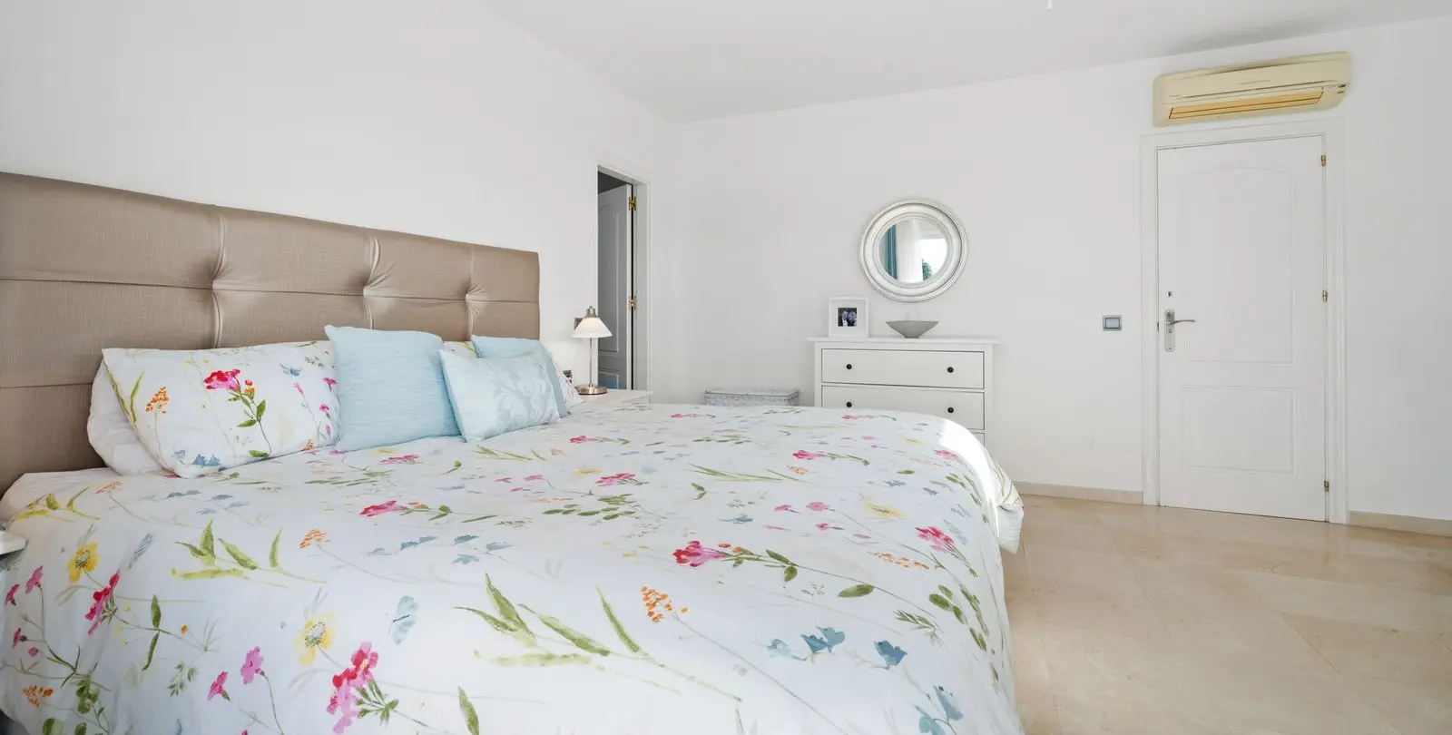 Venta de villa independiente en Frigiliana 35