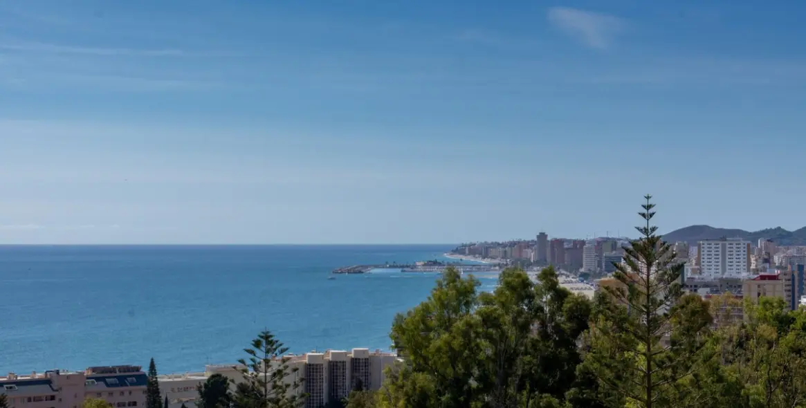 Venta de villa independiente en Fuengirola 23
