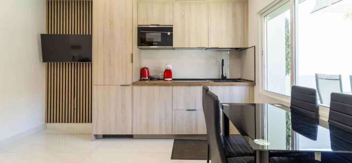 Sale of hostel in Fuengirola 0