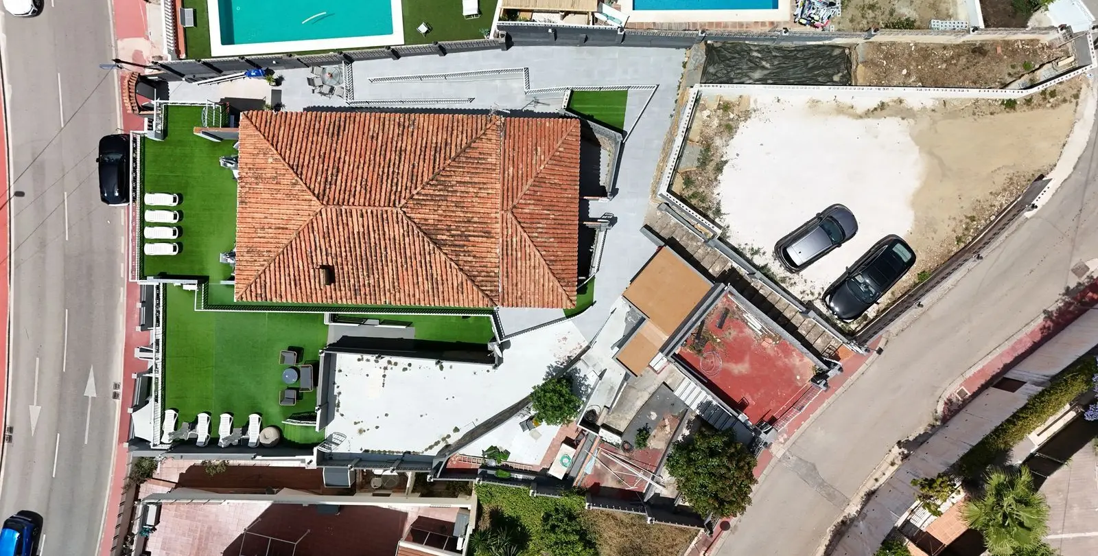 Sale of hostel in Fuengirola 13