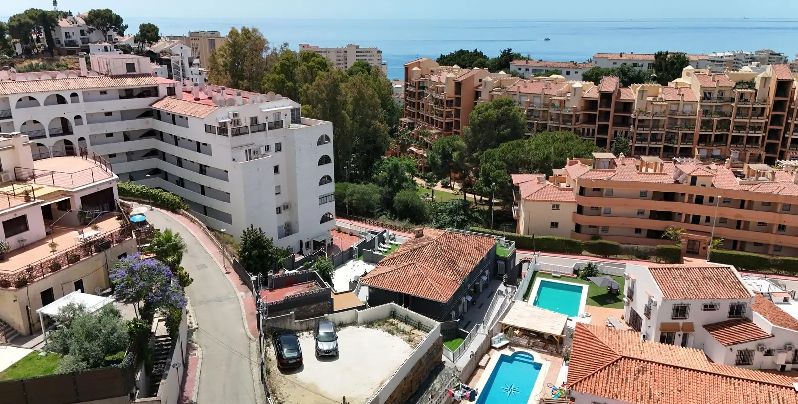 Sale of hostel in Fuengirola 14