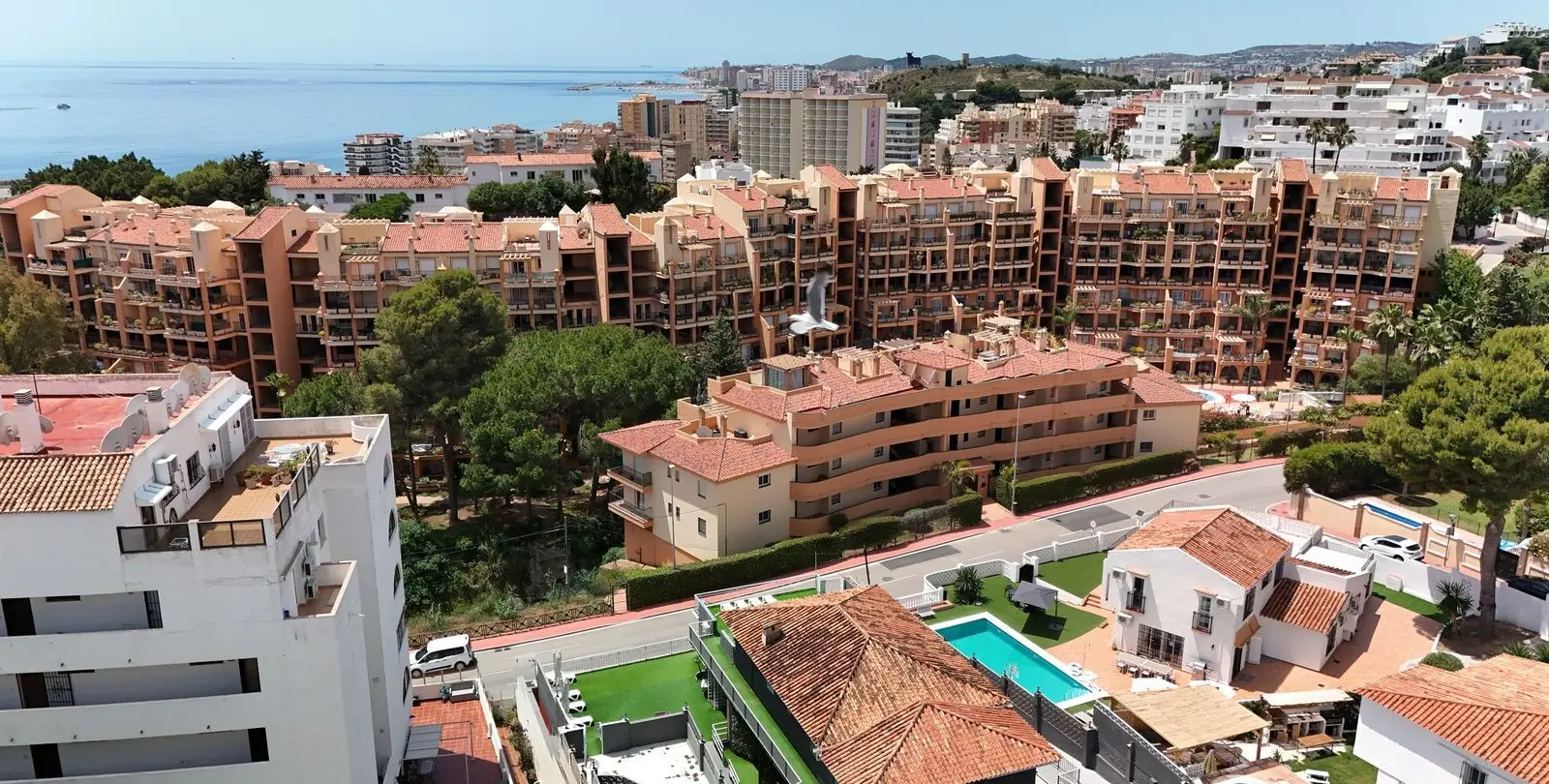 Sale of hostel in Fuengirola 19