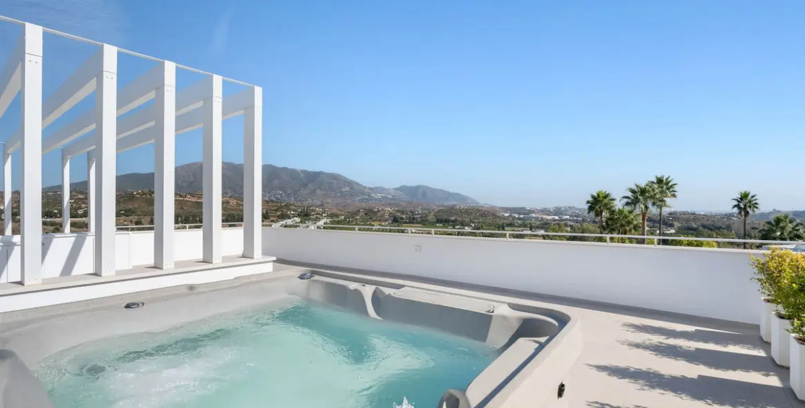 Venta de villa independiente en La Cala Golf 78