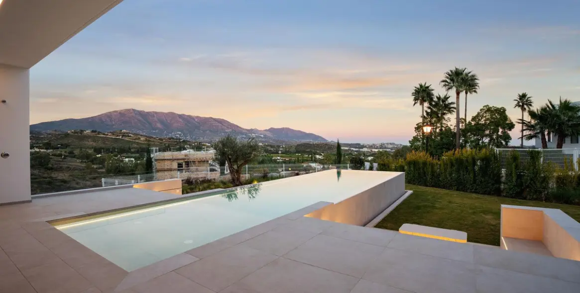 Venta de villa independiente en La Cala Golf 100