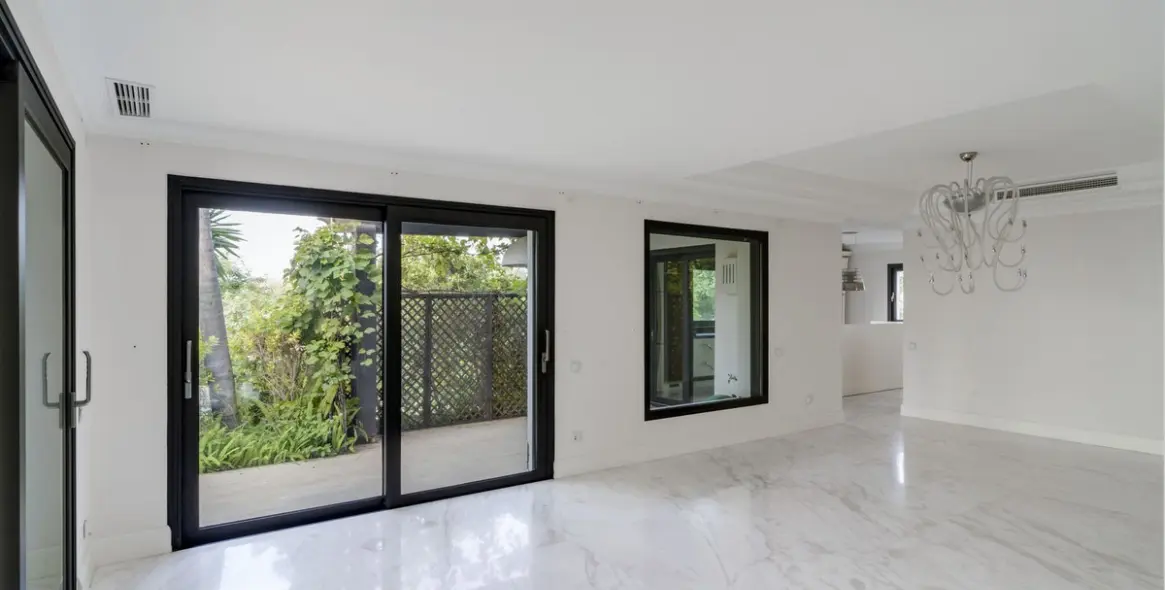 Venta de villa independiente en The Golden Mile 14