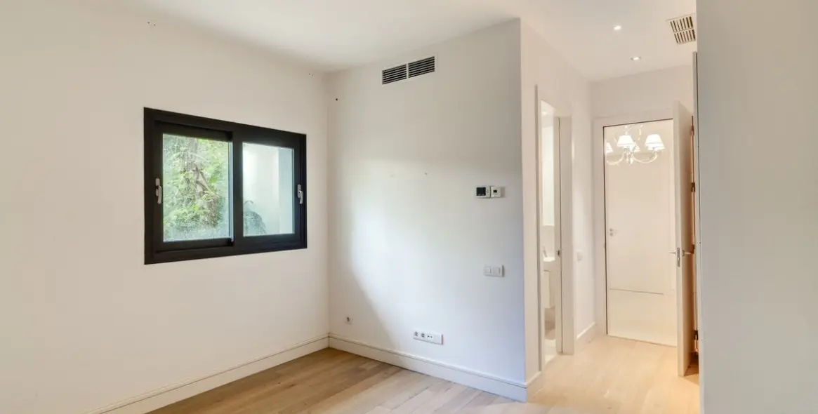 Venta de villa independiente en The Golden Mile 27
