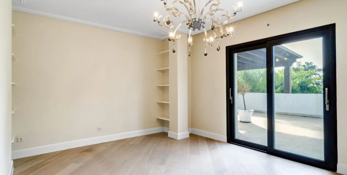 Venta de villa independiente en The Golden Mile 37