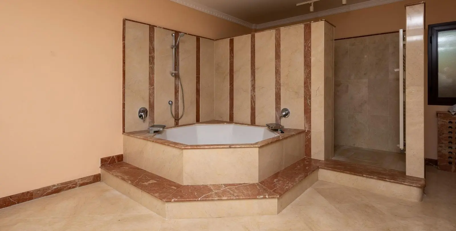 Venta de villa independiente en Alhaurín el Grande 9