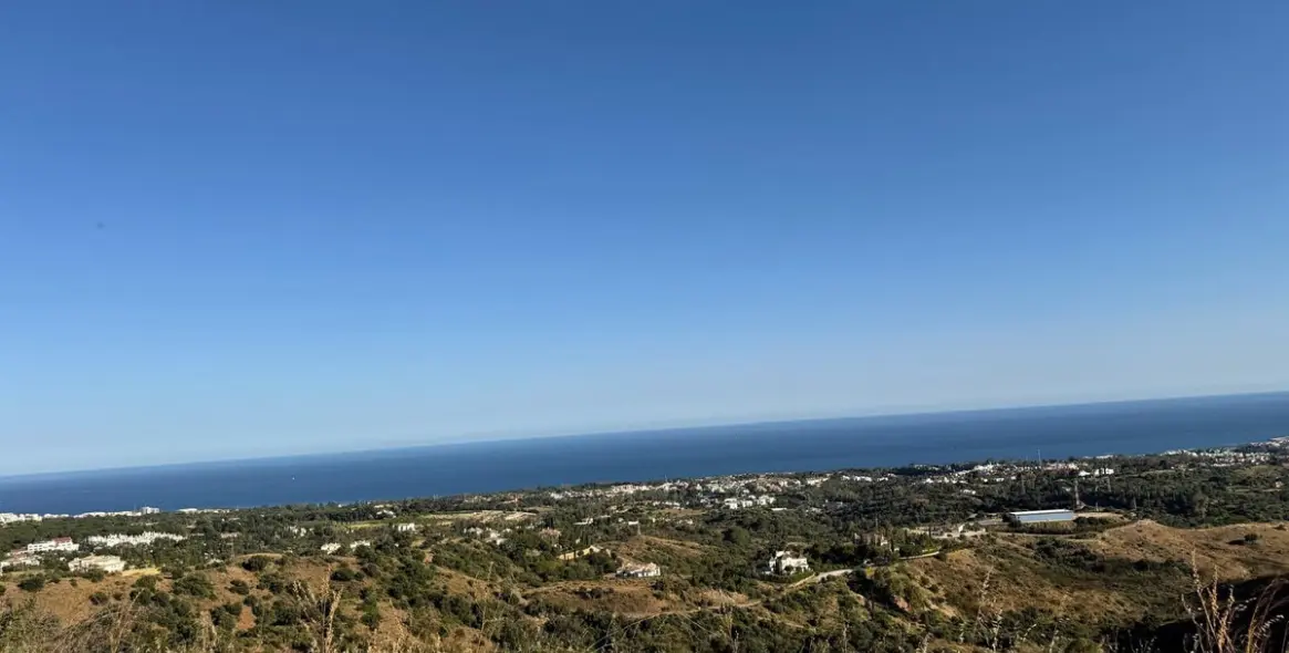 Venta de parcela comercial en Sierra Blanca 29