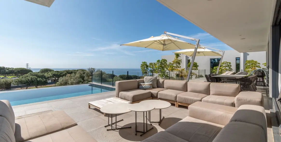 Venta de villa independiente en Cabopino 2