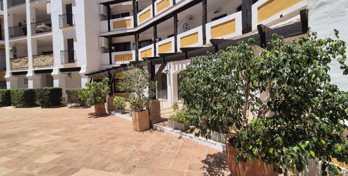 Sale of restaurant in Fuengirola 32