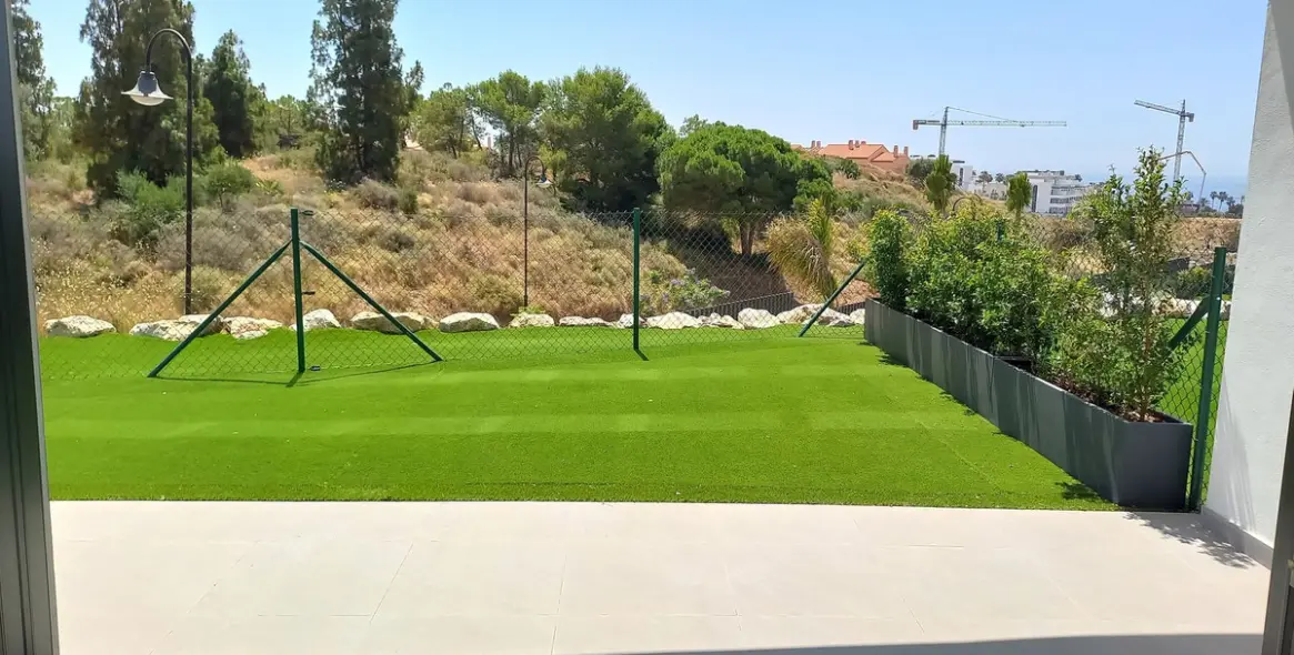 Sale of ground floor apartment in El Chaparral 13