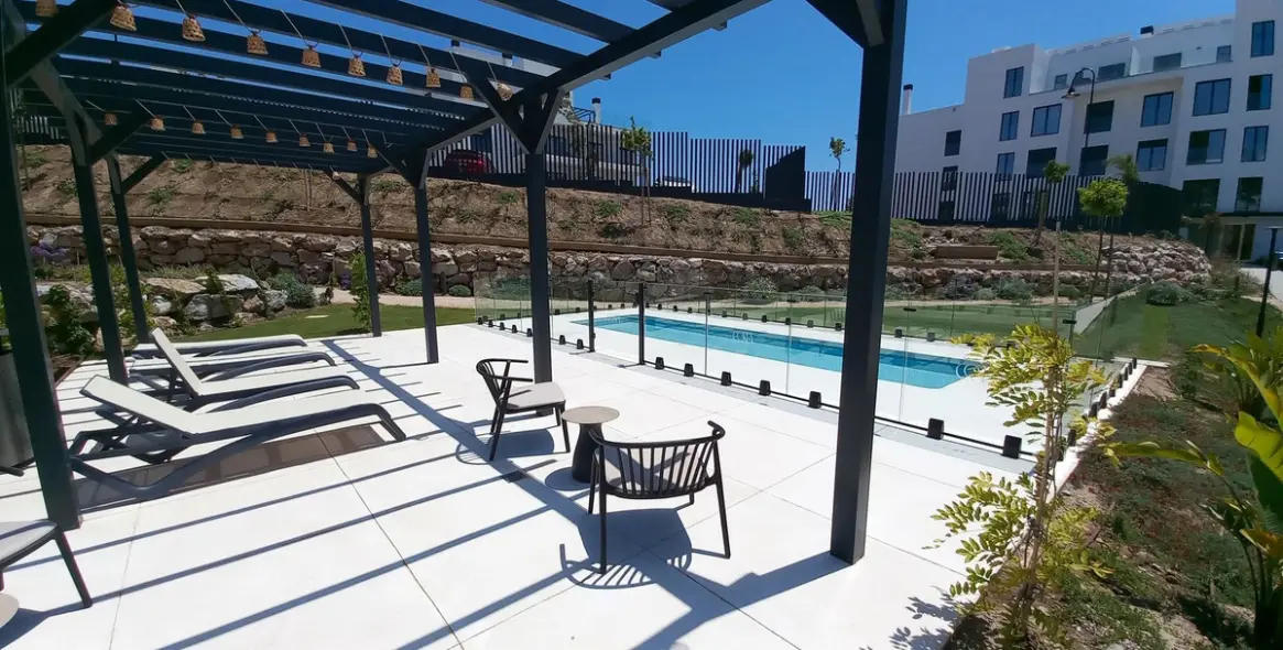 Sale of ground floor apartment in El Chaparral 18