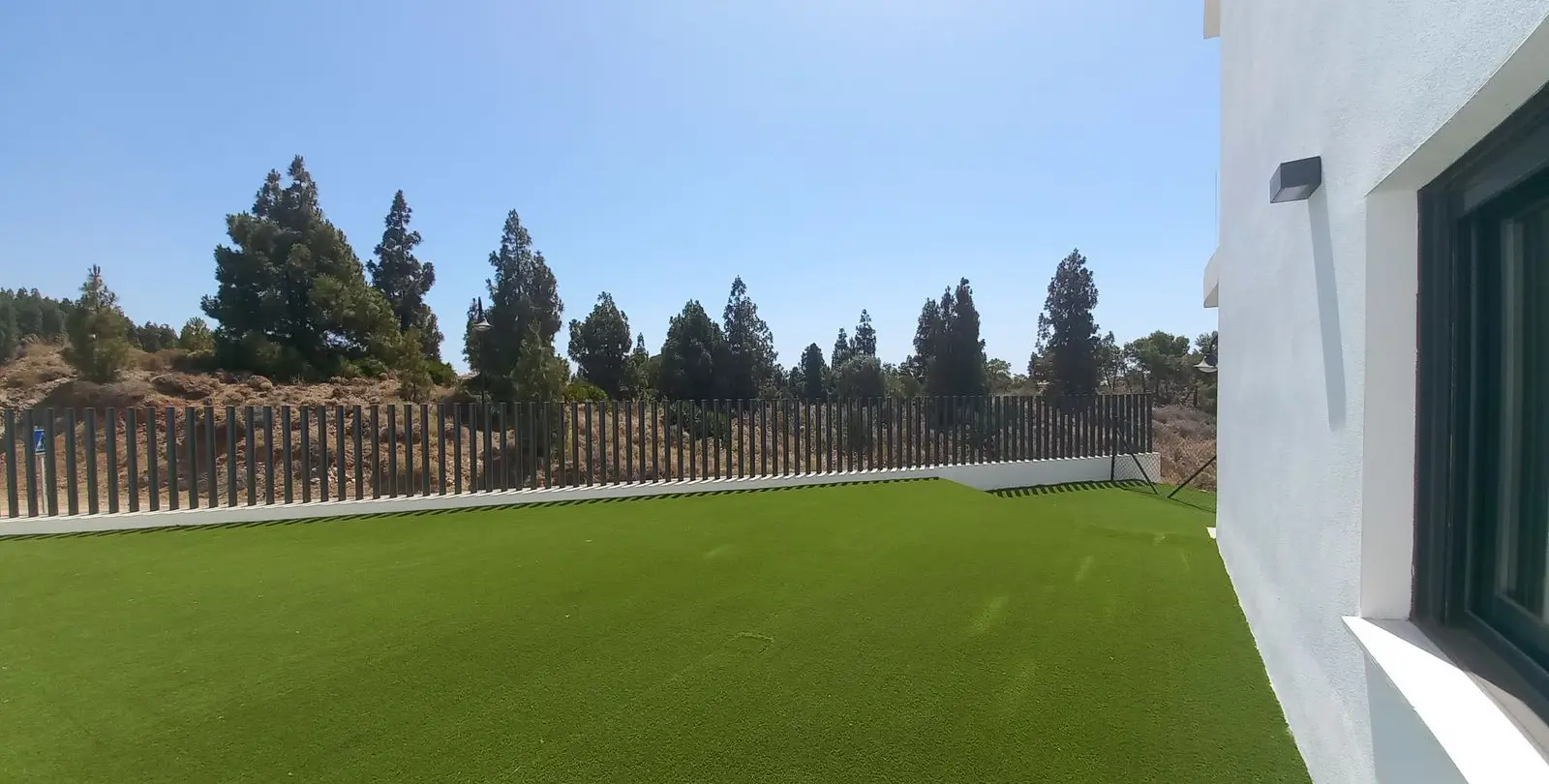 Venta de apartamento en planta baja en El Chaparral 12