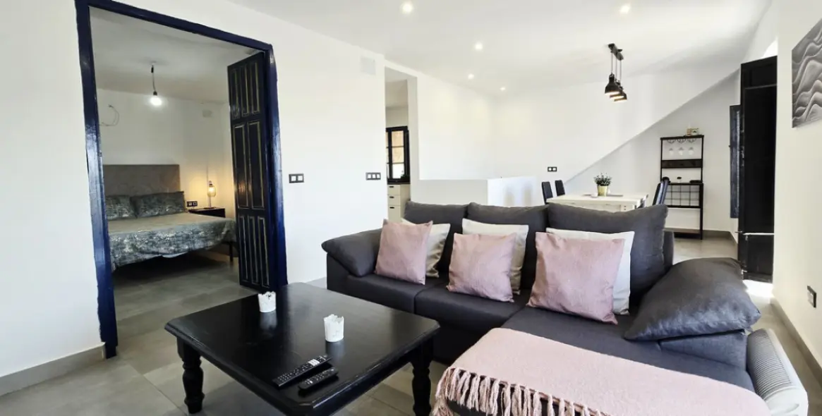 Sale of townhouse in Almayate 28