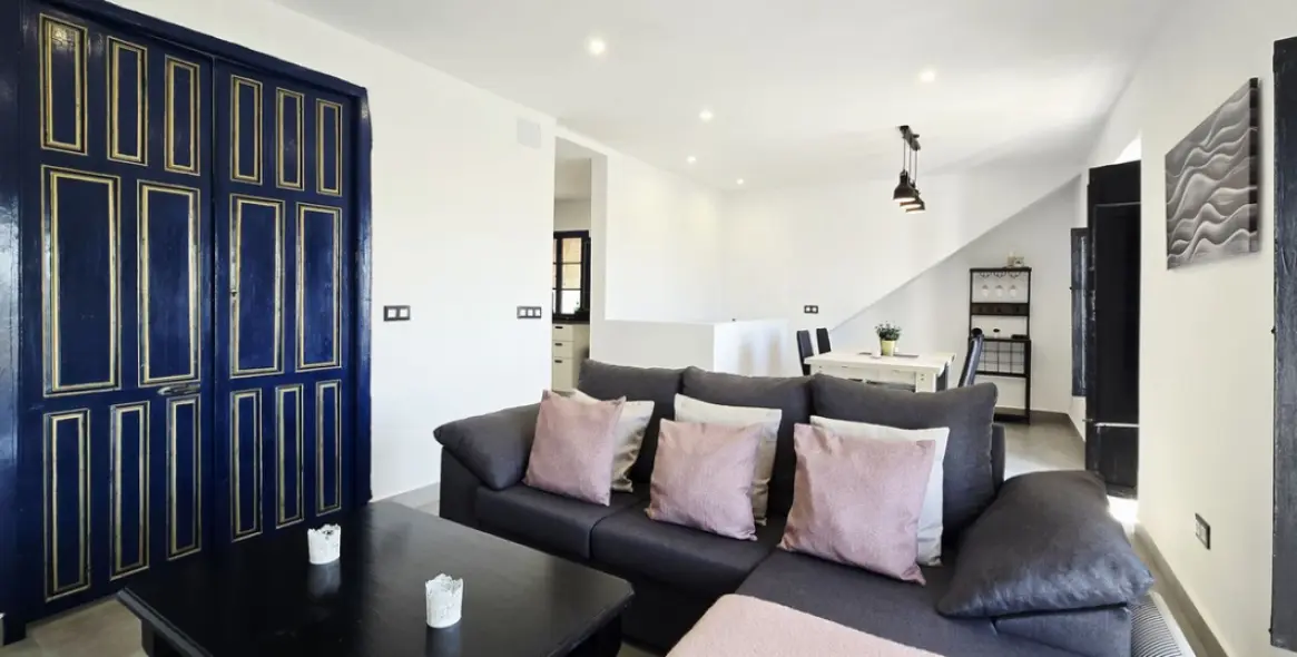 Sale of townhouse in Almayate 30