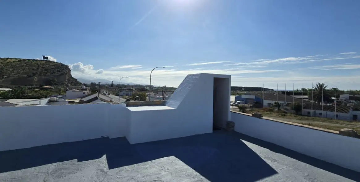 Sale of townhouse in Almayate 45