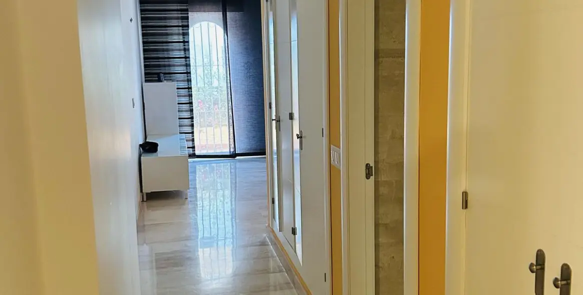 Продажа апартаментов на первом этаже в Elviria 27