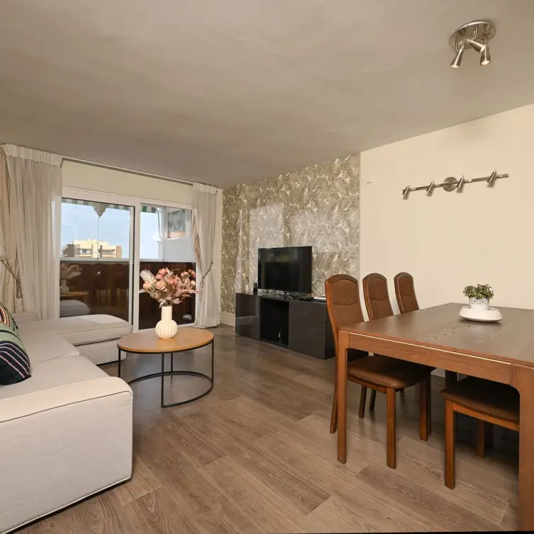 Продажа апартаментов на среднем этаже в Fuengirola