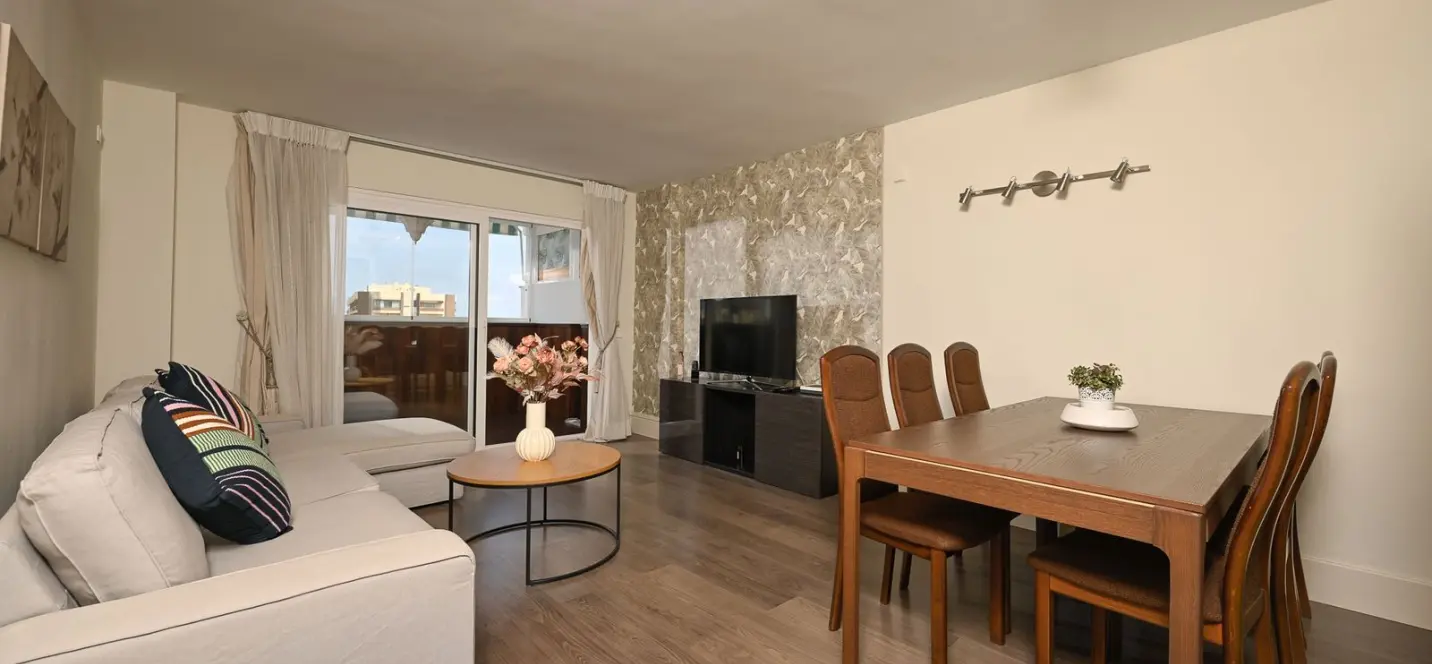 Продажа апартаментов на среднем этаже в Fuengirola 0