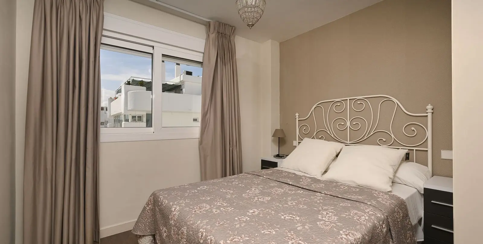 Sale of middle floor apartment in Fuengirola 5