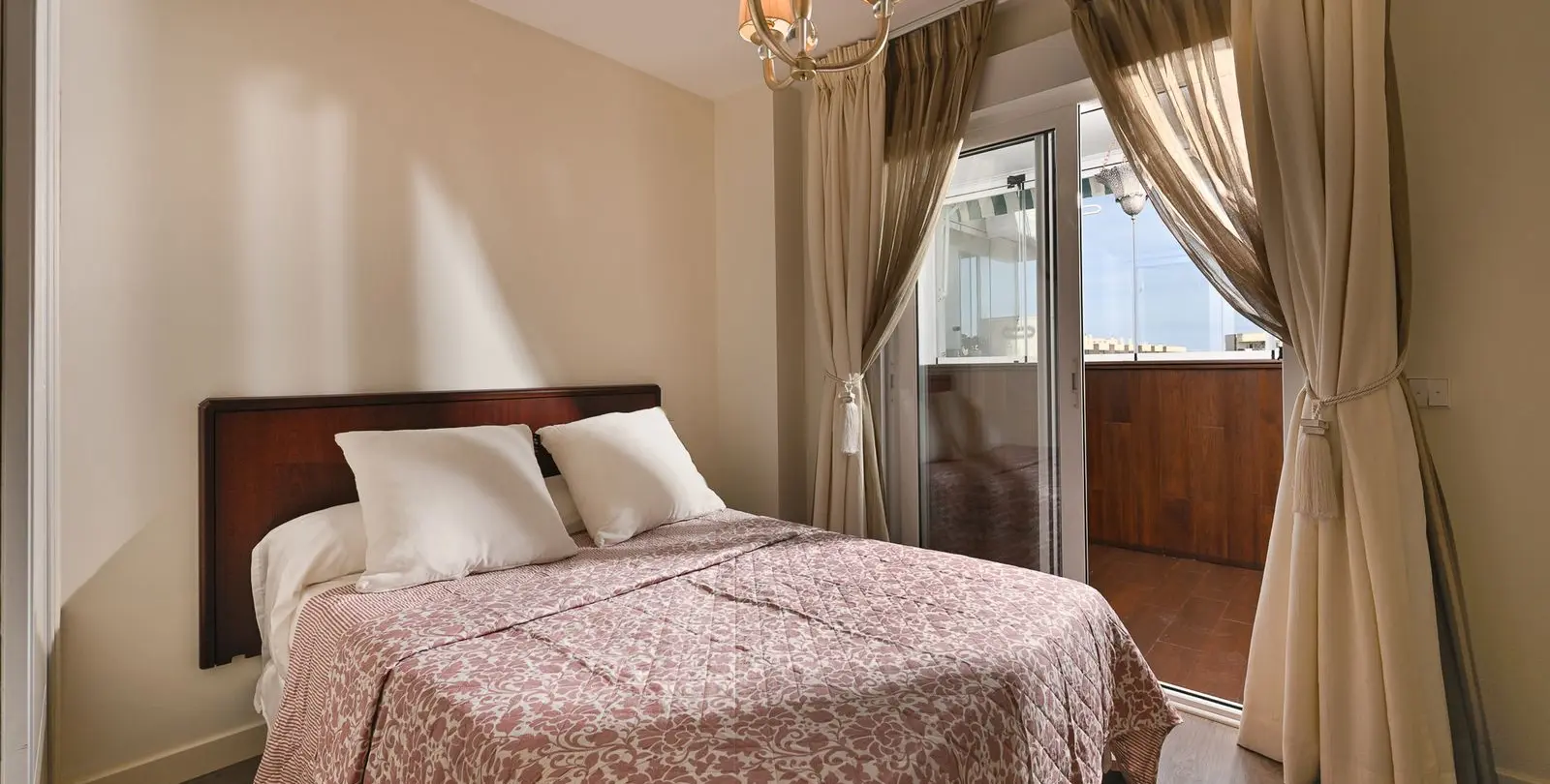 Sale of middle floor apartment in Fuengirola 8