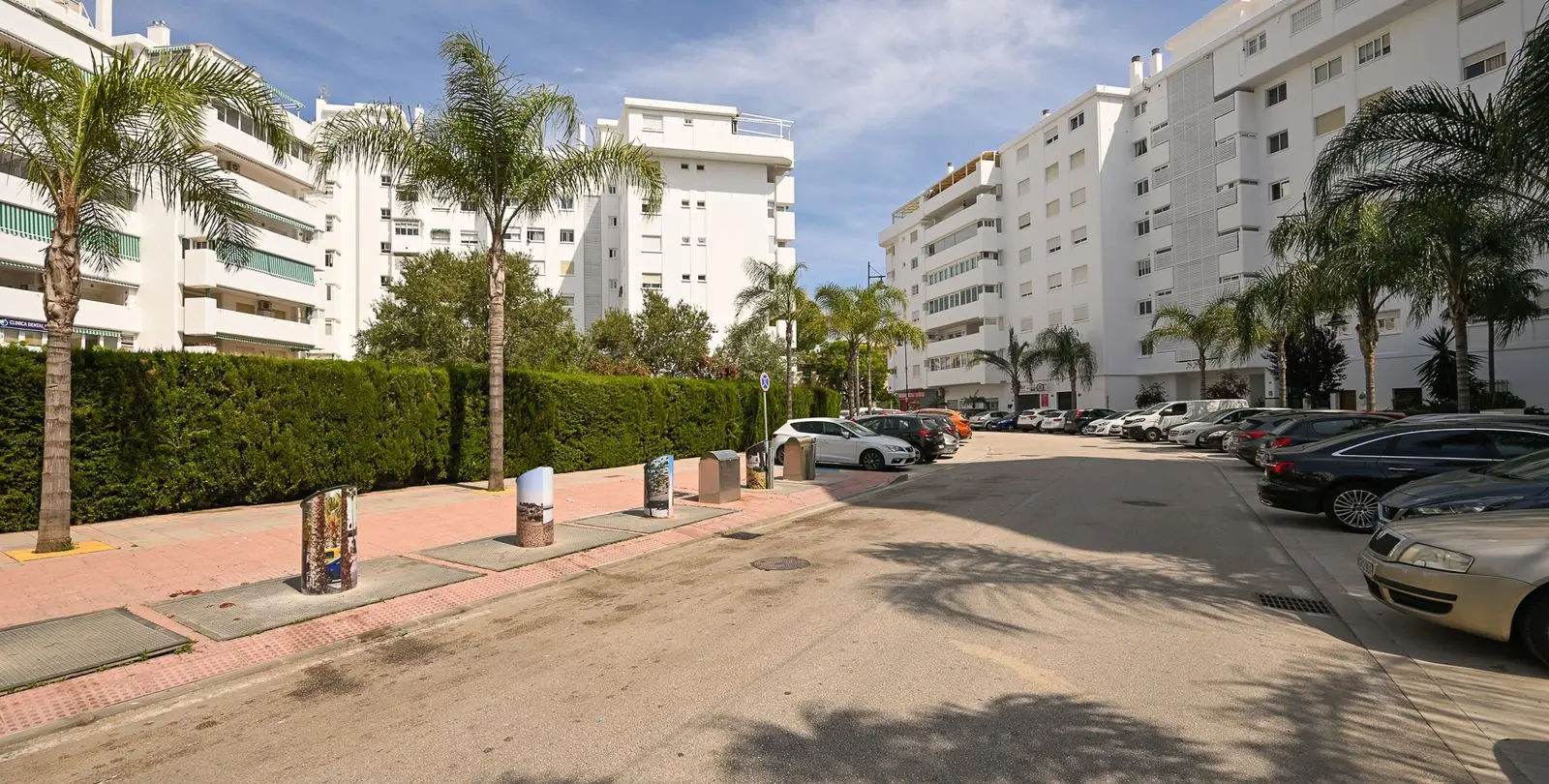 Sale of middle floor apartment in Fuengirola 18