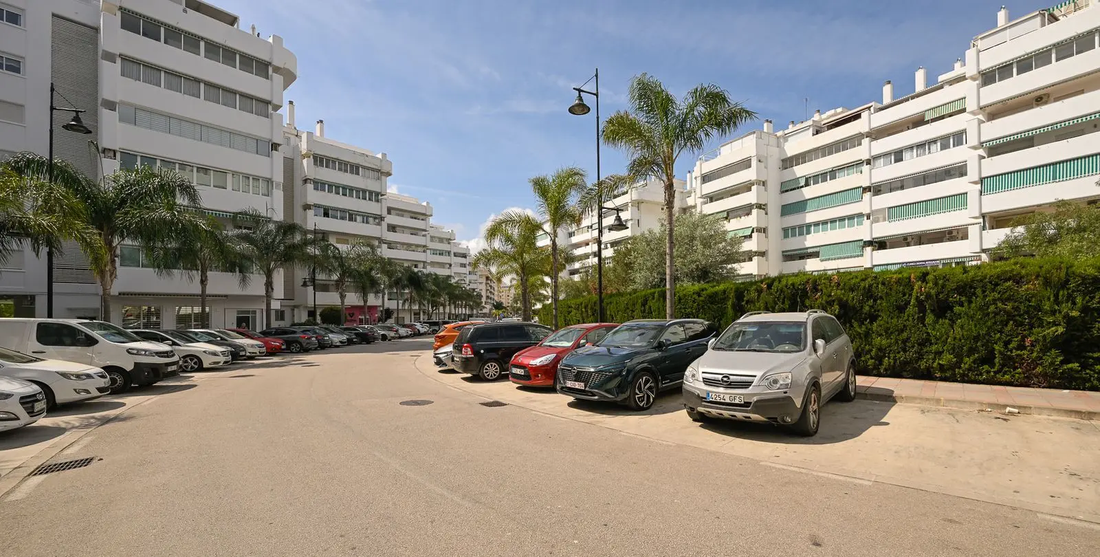 Sale of middle floor apartment in Fuengirola 20