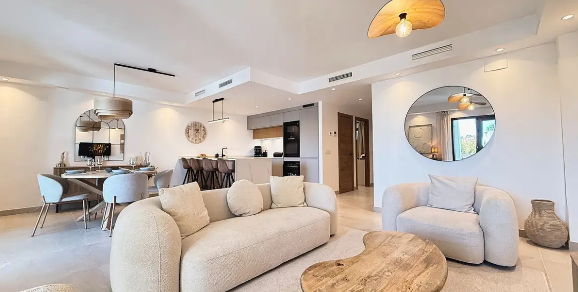 Продажа таунхауса в Estepona 1