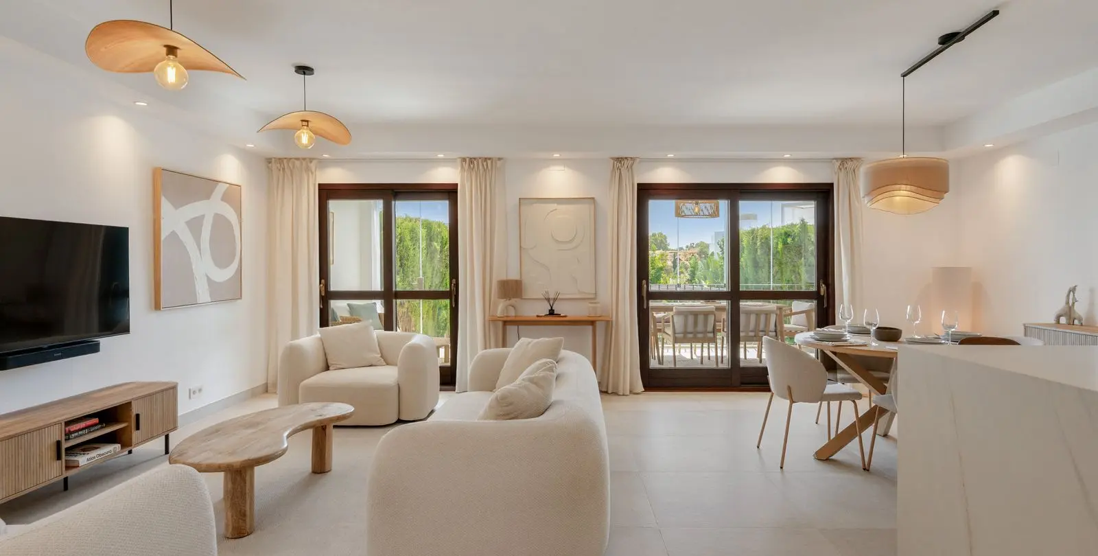 Sale of townhouse in Estepona 12