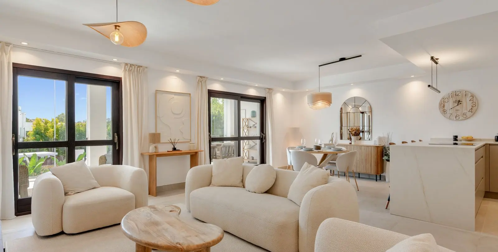 Sale of townhouse in Estepona 15