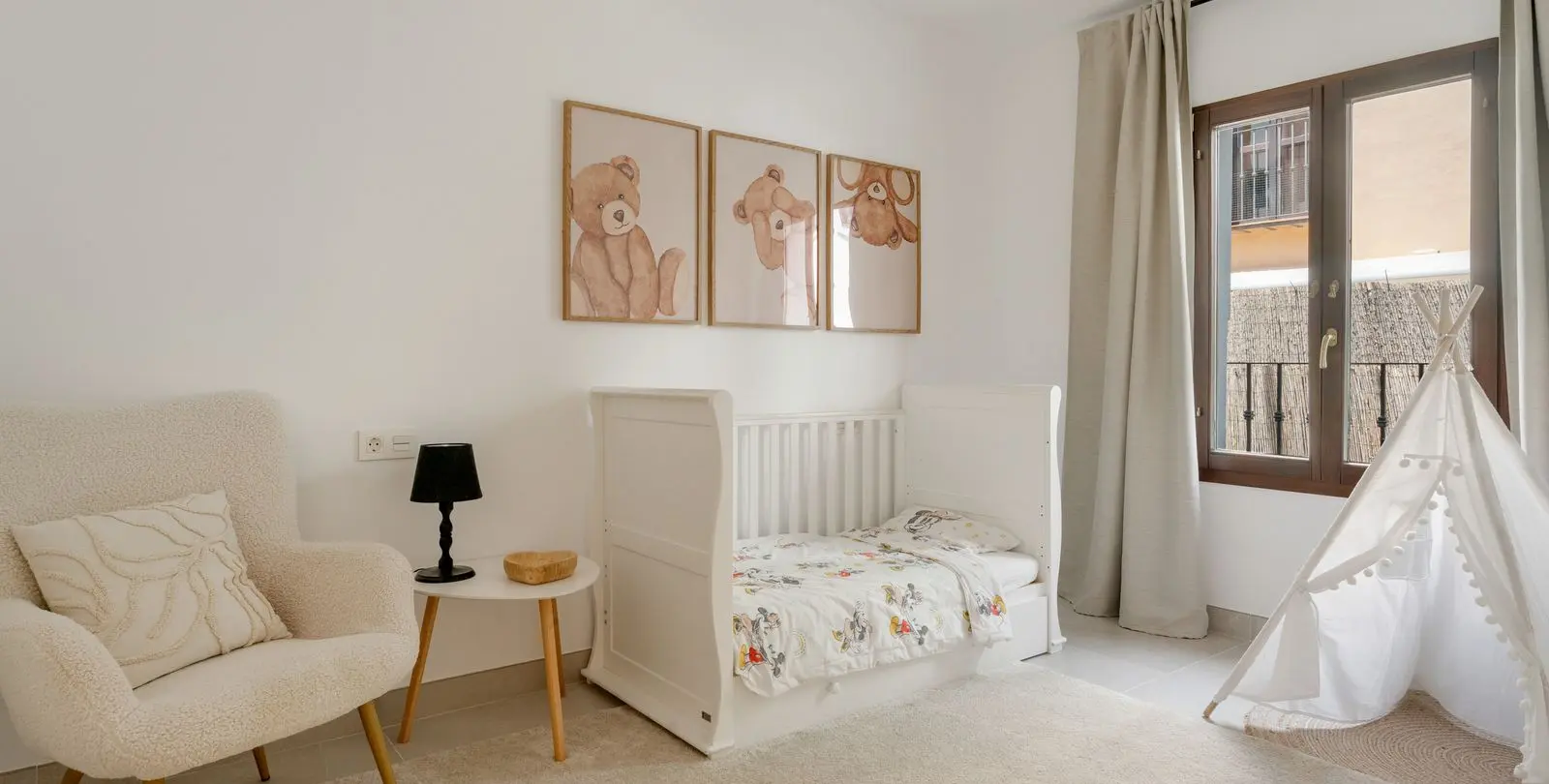Sale of townhouse in Estepona 18