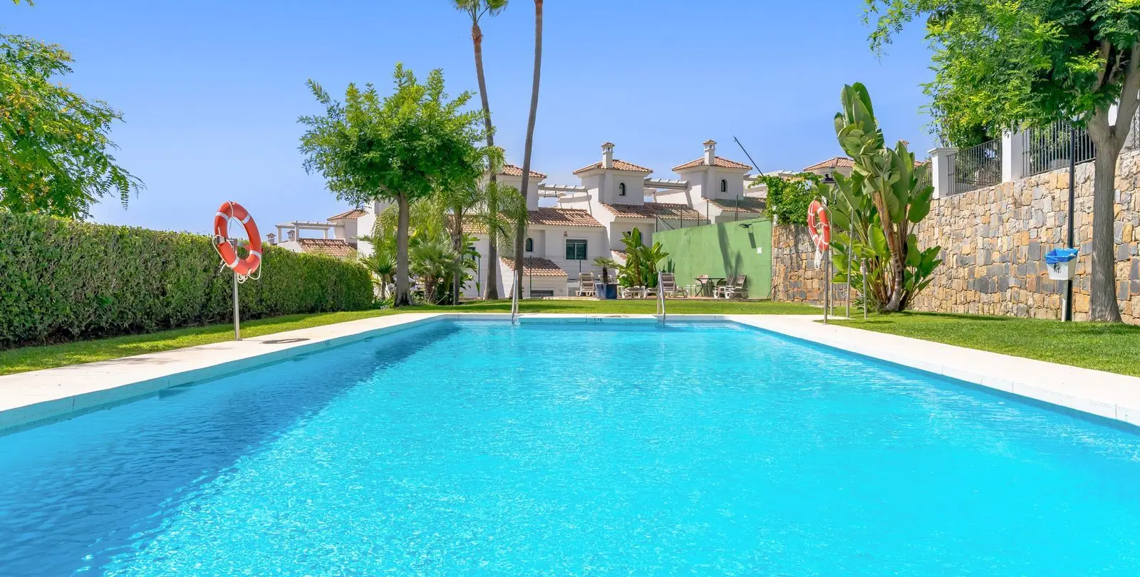 Sale of townhouse in Estepona 25