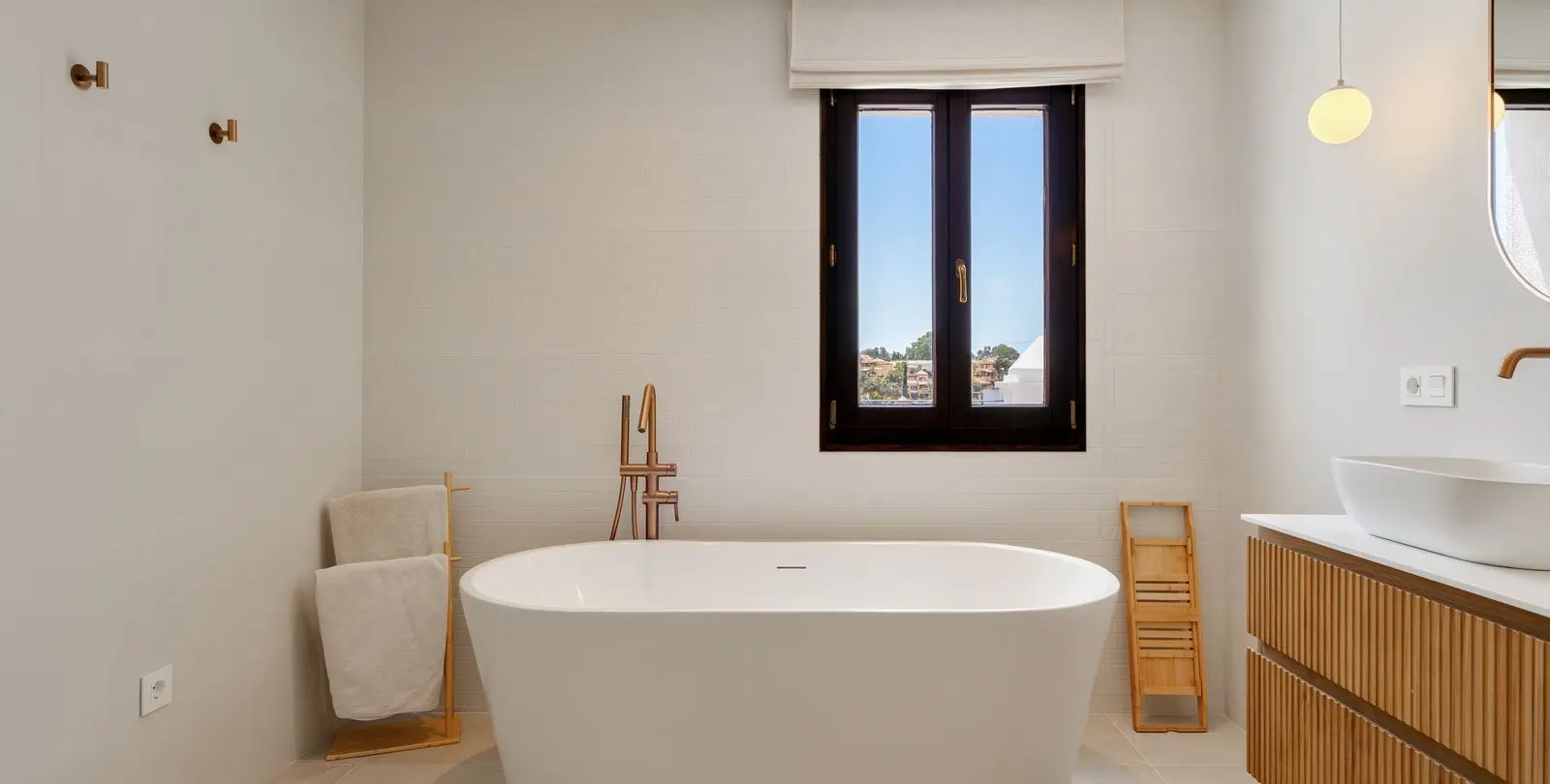 Sale of townhouse in Estepona 28