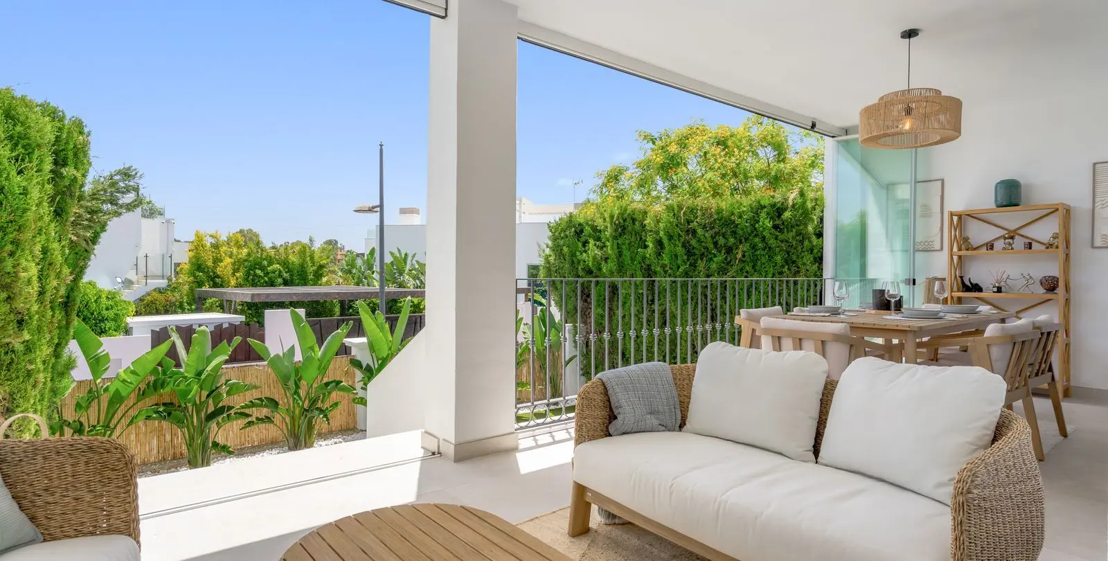 Sale of townhouse in Estepona 30
