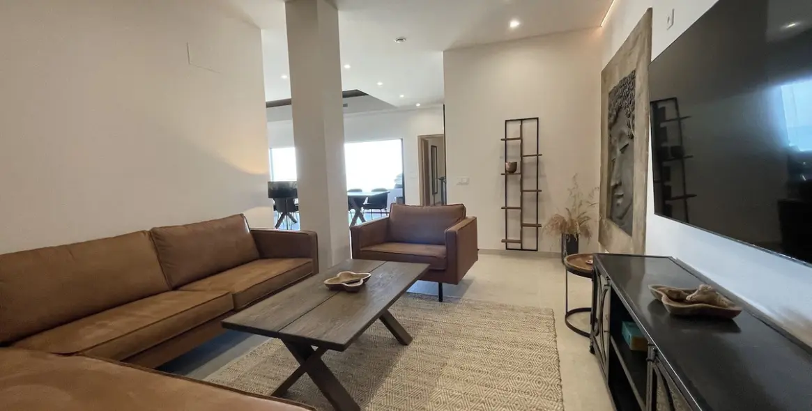 Продажа  отдельно стоящей виллы в Torrox Costa 8