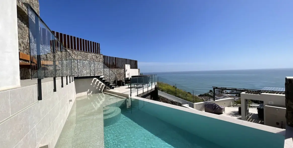Продажа  отдельно стоящей виллы в Torrox Costa 35