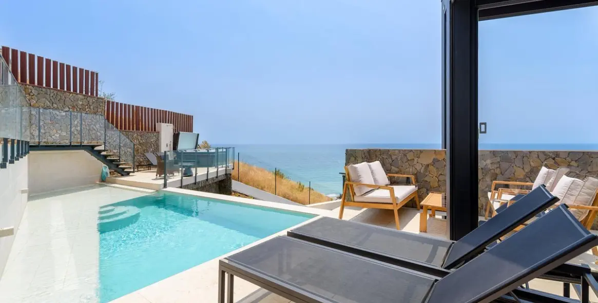 Продажа  отдельно стоящей виллы в Torrox Costa 36