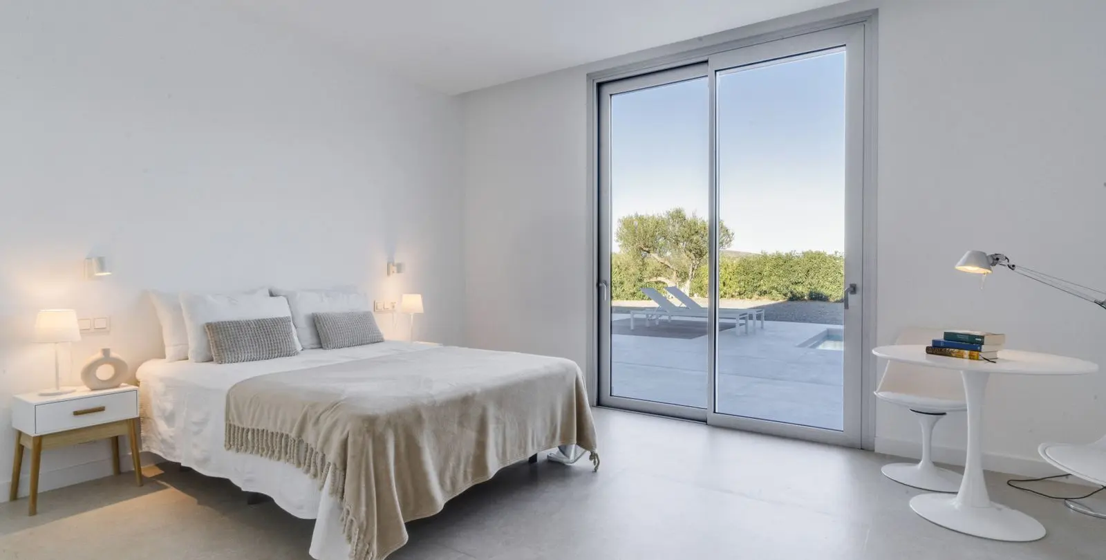 Sale of detached villa in Coín 12