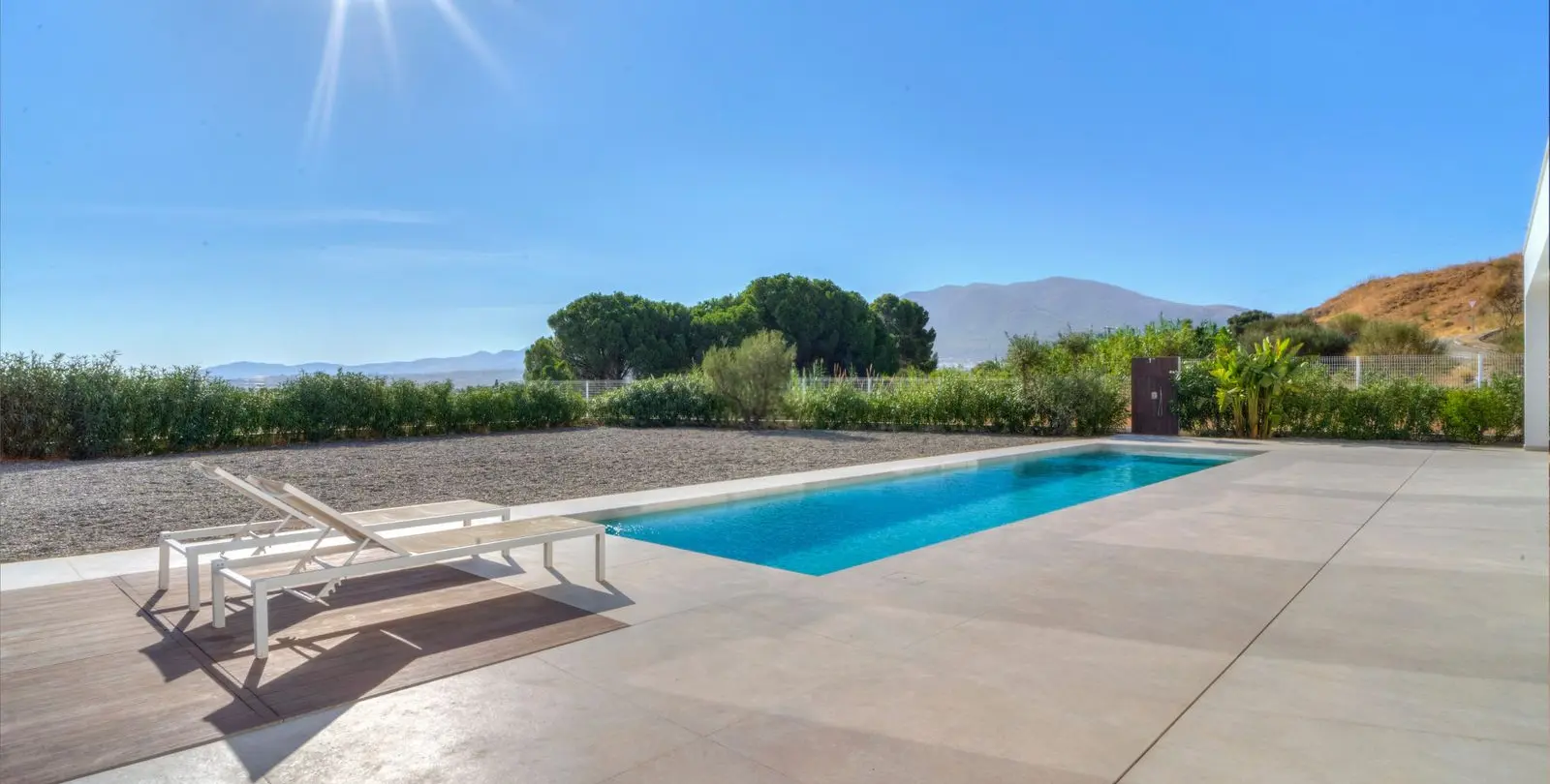 Sale of detached villa in Coín 19