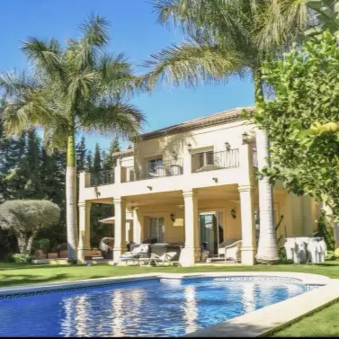 Продажа  отдельно стоящей виллы в Nueva Andalucía