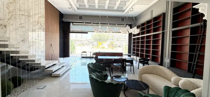 Long-term rent of commercial premises in Puerto Banús 1