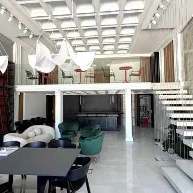 Long-term rent of commercial premises in Puerto Banús