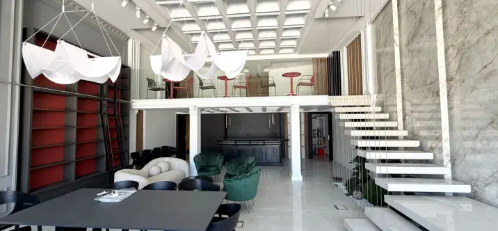 Long-term rent of commercial premises in Puerto Banús 2